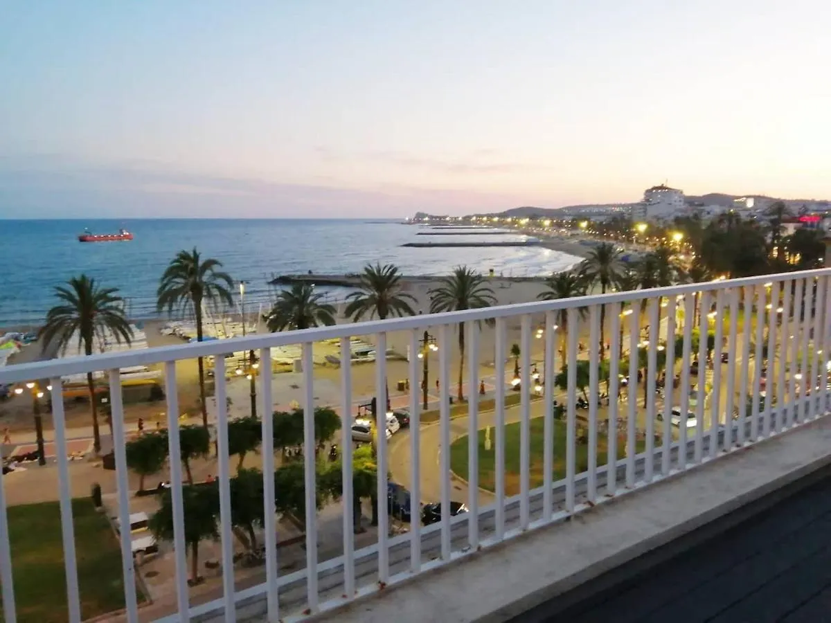 Atico Con Fantasticas Vistas Al Mar Y La Iglesia Apartment Sitges Spain