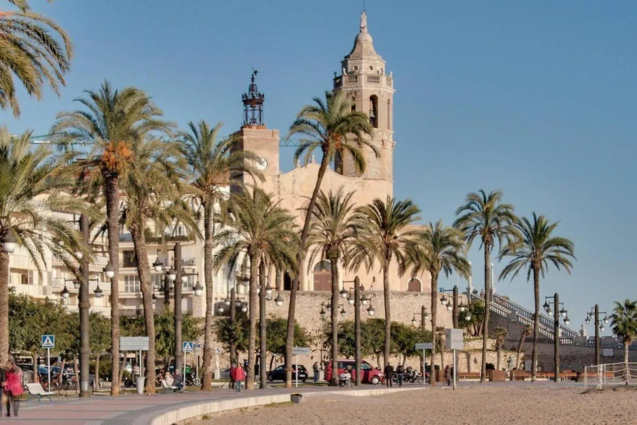 Atico Con Fantasticas Vistas Al Mar Y La Iglesia Lejlighed Sitges 0*,