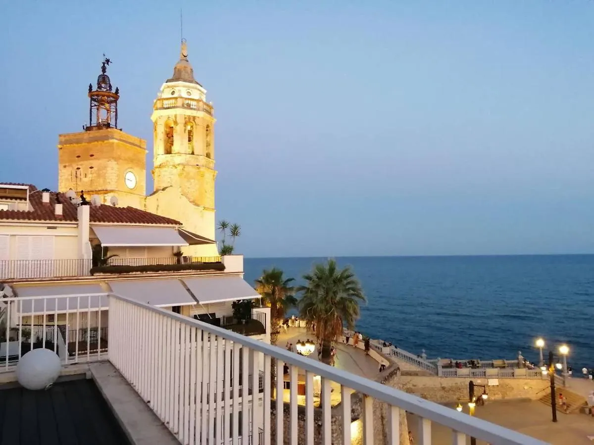 Atico Con Fantasticas Vistas Al Mar Y La Iglesia Apartment Sitges