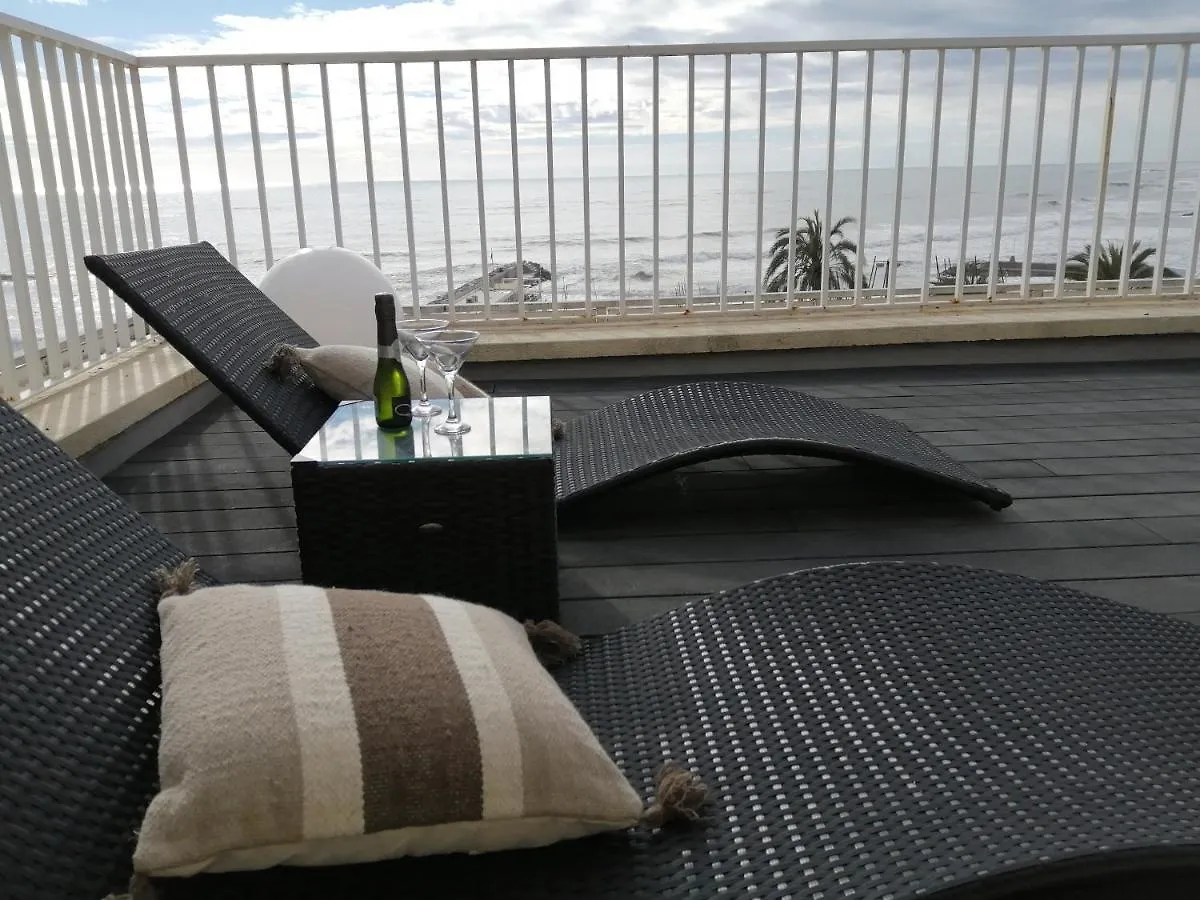 Atico Con Fantasticas Vistas Al Mar Y La Iglesia Apartment Sitges