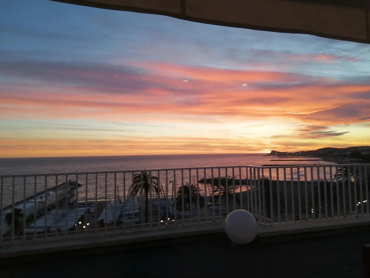 Atico Con Fantasticas Vistas Al Mar Y La Iglesia Apartment Sitges 0*,