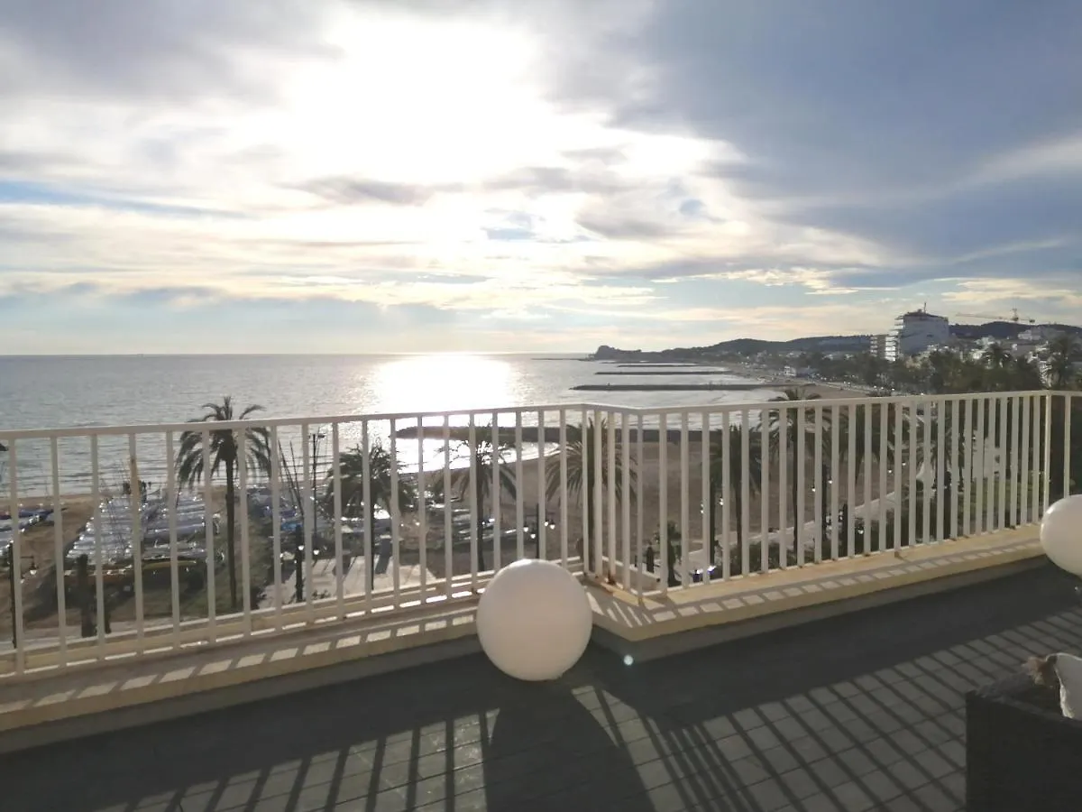 Atico Con Fantasticas Vistas Al Mar Y La Iglesia Apartment Sitges